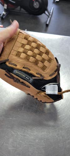 Used Louisville Slugger GENESIS 11 BB/SB Glove LH Throw None 11" 11497-S000154817