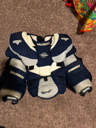 Large Velocity Vaughn Velocity 5500 Goalie Chest Protector (Used)