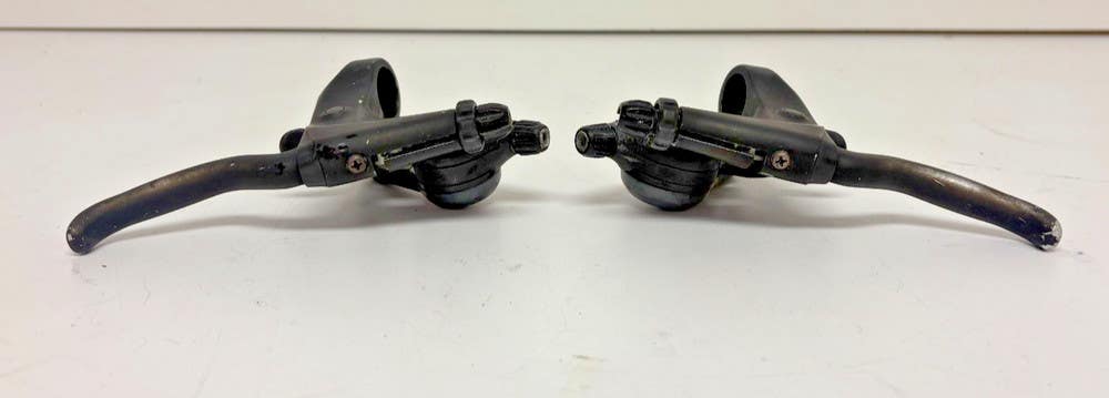 Vintage 1990s Shimano Deore DX ST-M075 3x7 Speed Trigger Shifters & Brake Levers