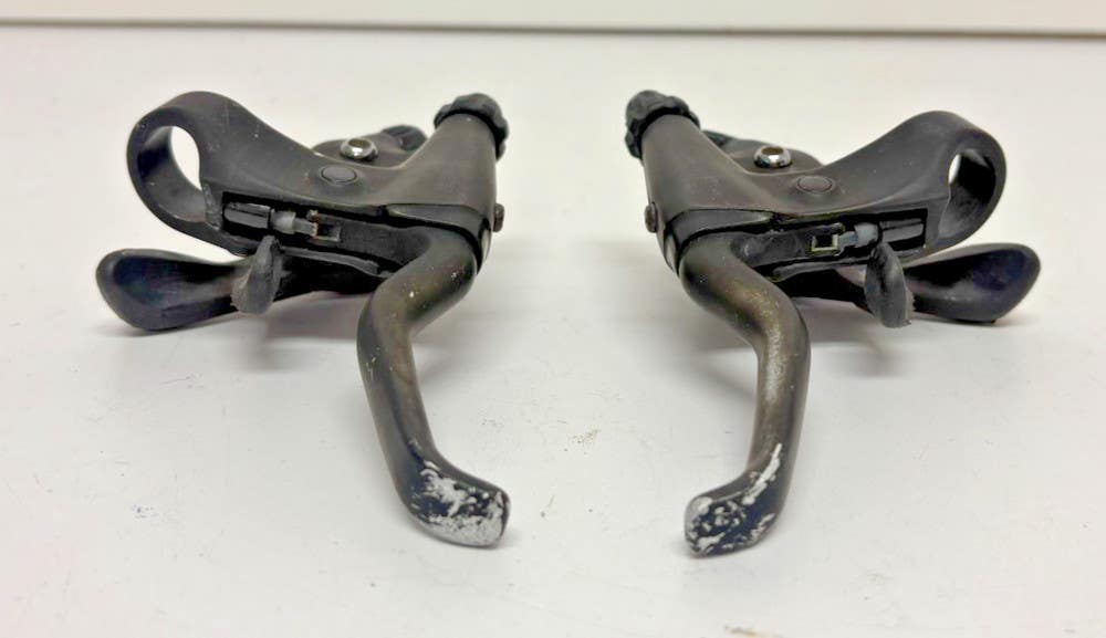 Vintage 1990s Shimano Deore DX ST-M075 3x7 Speed Trigger Shifters
