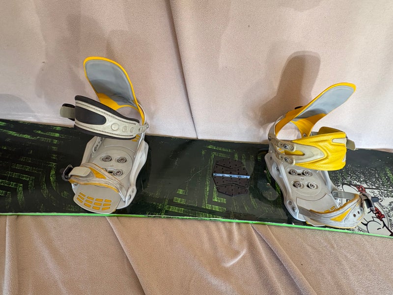 Unisex Ride Ruckus Snowboard 148cn All Mountain With Bindings 148 cm ...