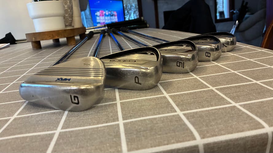 Men's Cobra Max Right Handed Iron / Hybrid Set (9 Clubs) #3W, #4-#6H, #7 - #9, PW, GW(Used)