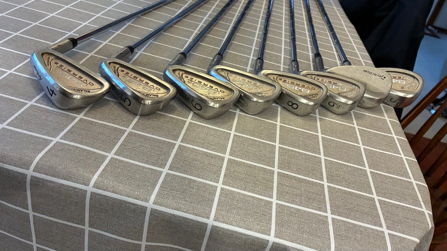 Men's 845s Silver Scot Right Handed Iron Set Reg Flex (8 Clubs) #4 - #9, PW, SW Steel Shaft (Used)