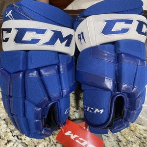 Johnathan Tavares CCM Gloves 14" Pro Stock (New)