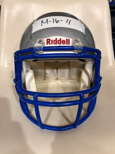 Adult Medium Riddell Speed Helmet (Used)