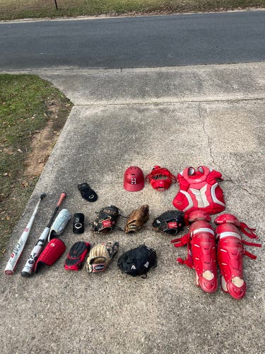 Red All Star System 7 Axis Catcher's Set (Used)