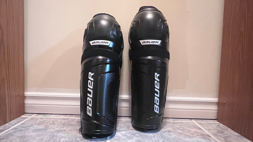 Intermediate Bauer X 13" Shin Pads (Used)