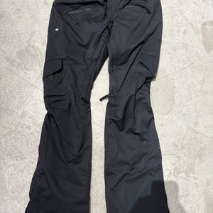 Black Women's Adult Small 686 Ski Pants (Used)
