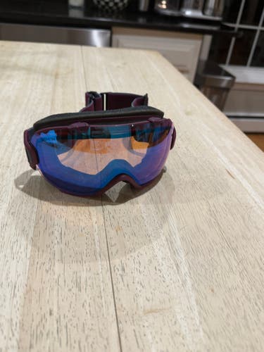 Unisex Smith I/OS Chromapop Ski Goggles Small (Used) with Extra Low Light Lens and Carey Bag