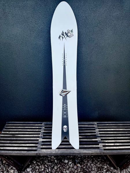 Jones Snowboard Storm Wolf Big Horn Series 158 - Custom shaped by