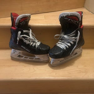 2021 Bauer Vapor 3X Pro Hockey Skates Extra Wide Width Size 1.5 (Used)