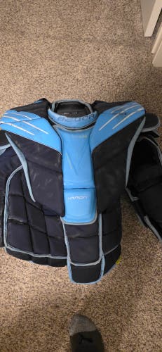 Large Bauer Hyperlite Goalie Chest Protector Pro Stock (Used)