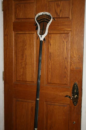 Adult STX Shaft Under Armour Head Defensive Stick Great Condition Shaft is Straight