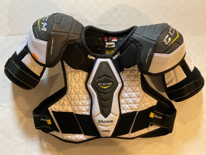Large Senior CCM Tacks Pro Shoulder Pads Pro Stock