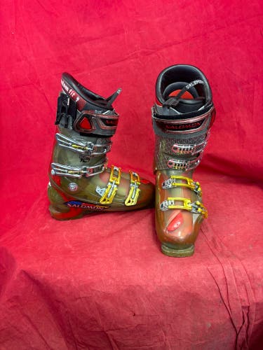 Ski Boots: Mondo 26 & 26.5 Salomon Ski Boots (Used)
