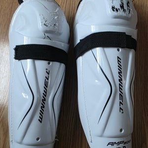 Youth Winnwell AMP 500 10" Shin Pads
