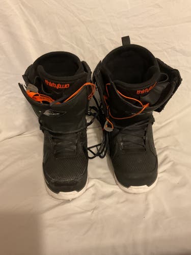 Men's Thirty Two Snowboard Boots Medium Flex All Mountain (Used)