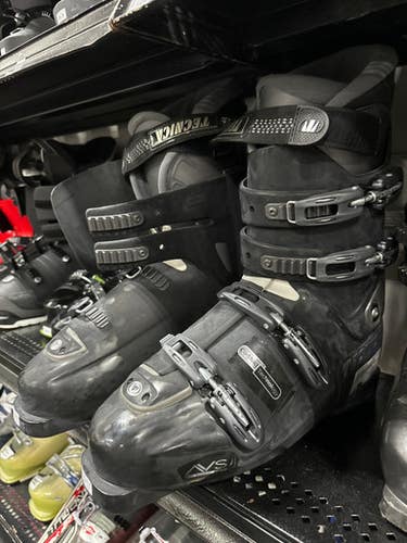 (Used) Men's Ski Boots