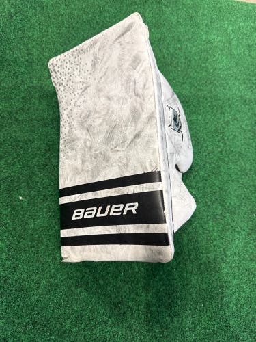 White Youth Bauer S20 Prodigy GSX Goalie Blocker Regular (Used)