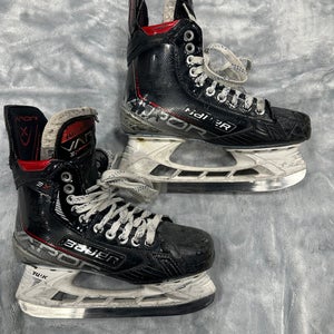 Senior Bauer Vapor 3X Hockey Skates Size 6.5 (Used)