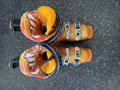Used Tecnica DIABLO RACE 110 Boys DH Ski Boot Orange 260 MP - M08 - W09 11849-S000035792