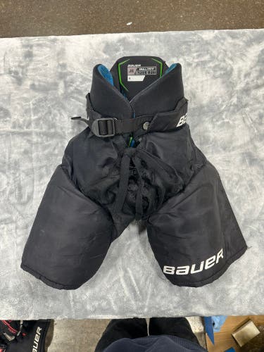 Black Junior Small Bauer X Hockey Pants (Used)