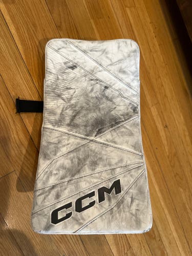 CCM Axis 2.9 Regular (Used)