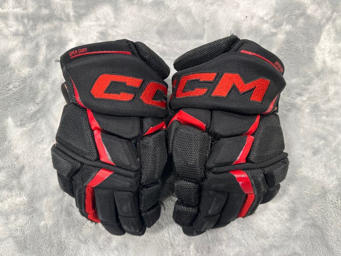 Black Junior CCM JetSpeed FT6 Gloves 11" (Used)