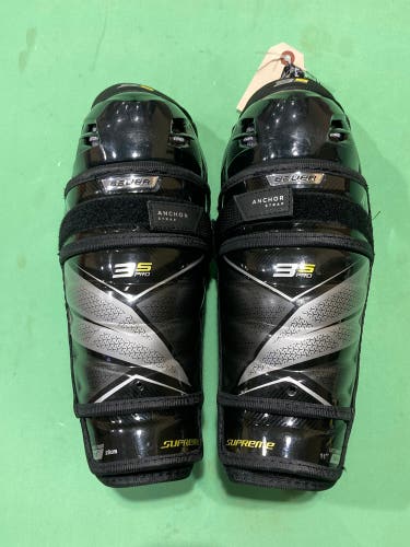 Junior Bauer Supreme 3S Pro Shin Pads 11" (Used)
