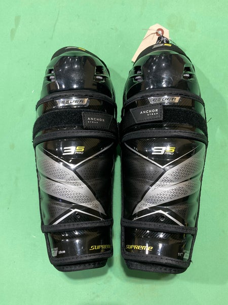 MINT CONDITION Junior Bauer Supreme 3S Pro Shin Pads 11"