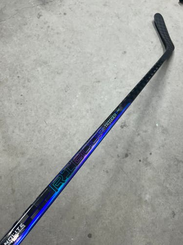 80 Flex P90TM Senior CCM RibCor Trigger 7 Pro Left Hand Hockey Stick Pro Stock NHL (New)