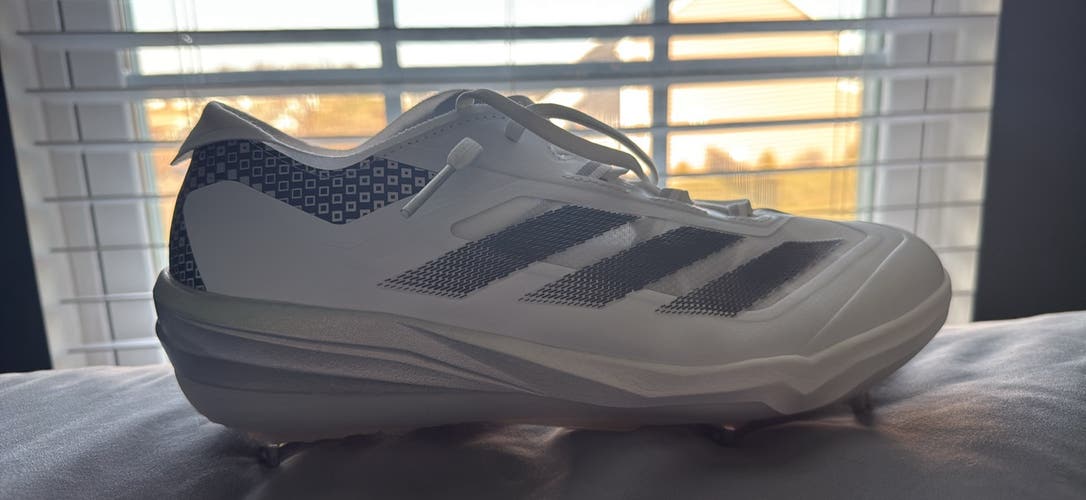 Mens size 11.5 adidas adizero baseball cleats (new)