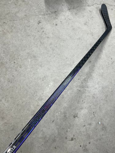 80 Flex P28 Senior CCM RibCor Trigger 7 Pro Left Hand Hockey Stick Pro Stock NHL (New)