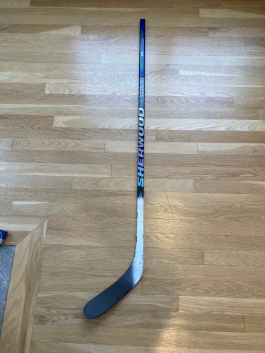 Junior Sher-Wood CODE Encrypt Pro Right Handed Hockey Stick PP28 40 Flex (Used)
