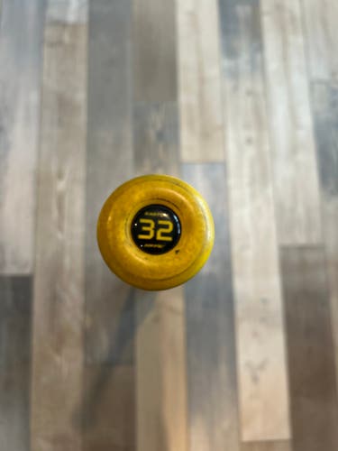 2023 Easton Hype Comp Composite USSSA Certified Bat (-5) 27 oz 32" (Used)