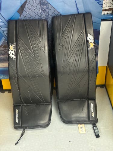 Black 33" Senior Brian's Optik X4 Goalie Leg Pads (Used)
