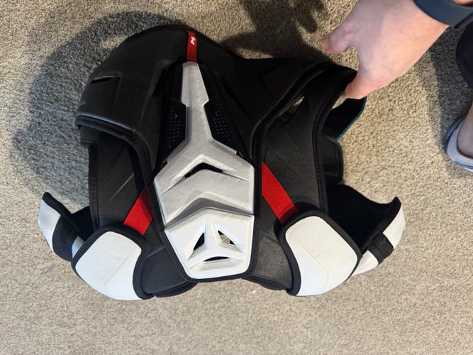 Large Senior CCM JetSpeed FT6 Pro Shoulder Pads (Used)