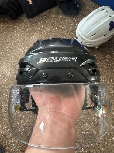 Medium Bauer Re-Akt 95 Helmet Pro Stock (Used)