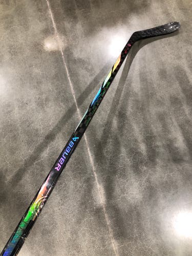 Junior Bauer Proto-R Hockey Stick Right Handed P28 50 Flex (Used)