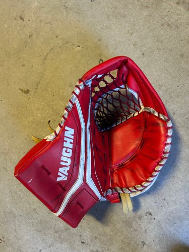 Vaughn V10 Goalie Glove Regular Ohio State Pro Stock (Used)