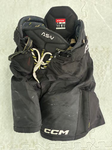 Black Junior Large CCM Tacks AS-V Hockey Pants (Used)