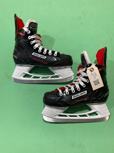 Junior Bauer NSX Hockey Skates Regular Width Size 3 (Used)