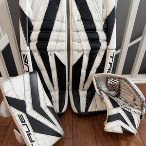 31" True 7X3 Regular Goalie Full Set (Used)