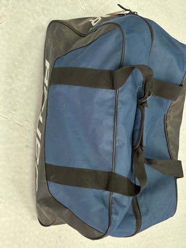 Jr. Bauer Hockey Carry Bag (Used)