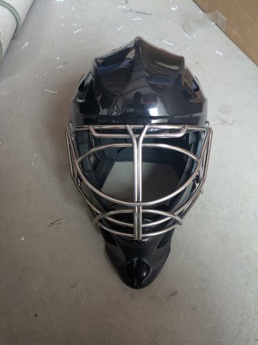 Senior Large Bauer 1201 Goalie Mask with Cat Eye Cage (Used)
