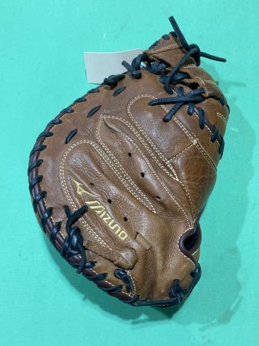 Mizuno MVP RH Catcher's Baseball Glove 34" (Used)