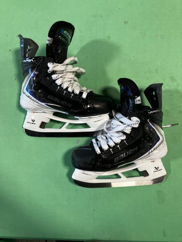 Bauer Vapor Flylite Hockey Skates | Size 3