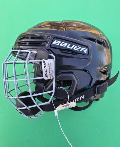 Youth Bauer Prodigy Helmet (Used)