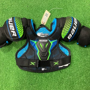Bauer X Shoulder Pads I Youth Medium (Used)