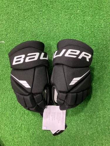 Black Junior Bauer Lil Sport Gloves 10" (New)
